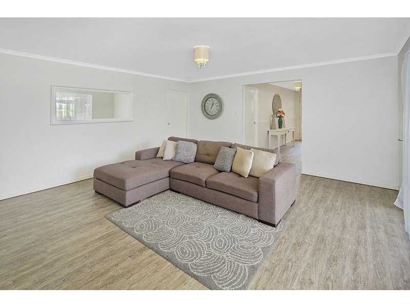 2 Valencia Springs Drive, Redland Bay QLD 4165