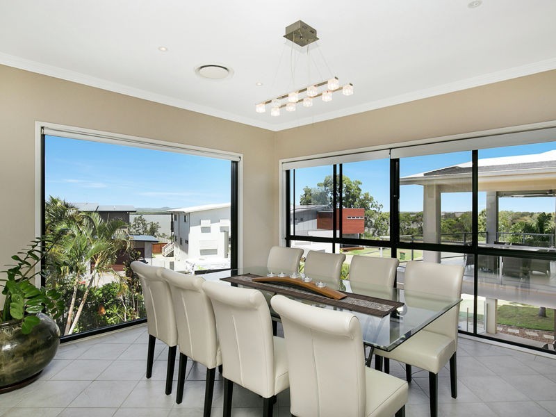 2 Baylink Drive, Redland Bay QLD 4165