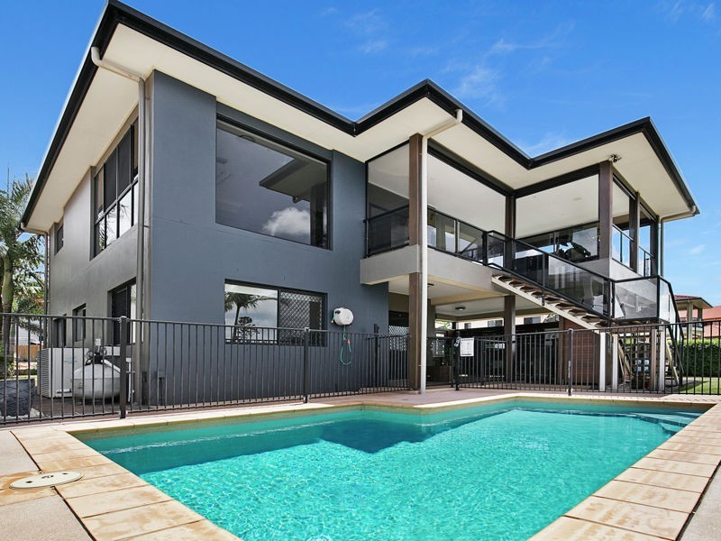 2 Baylink Drive, Redland Bay QLD 4165