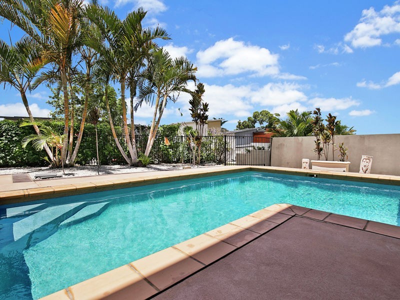 2 Baylink Drive, Redland Bay QLD 4165