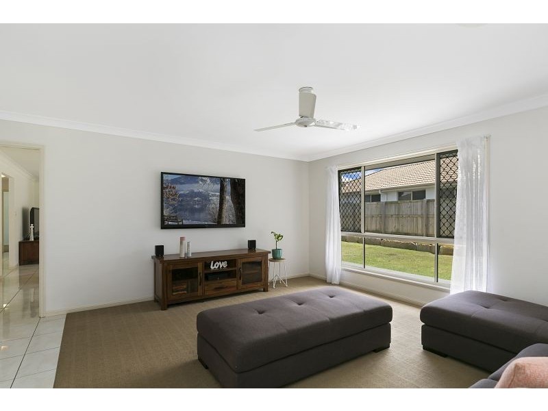 12 Forrest Street, Redland Bay QLD 4165