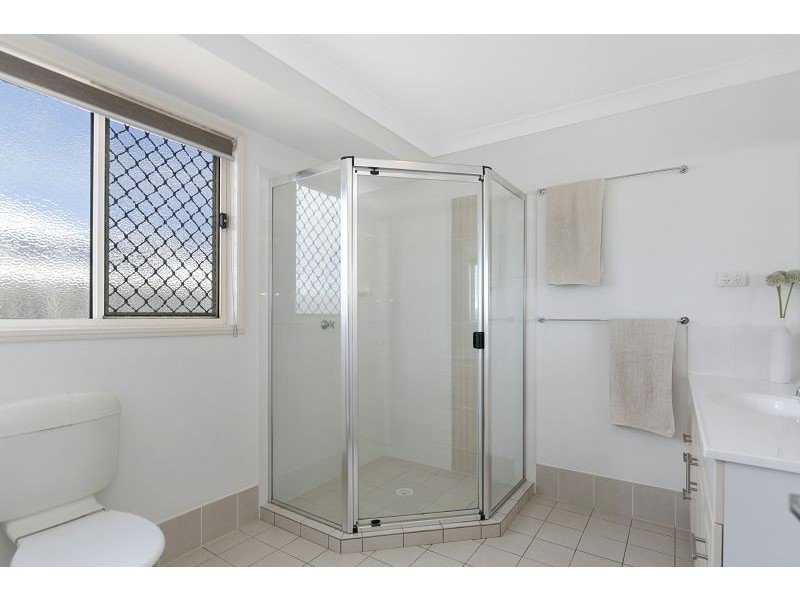 12 Forrest Street, Redland Bay QLD 4165