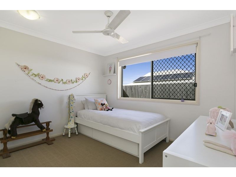 12 Forrest Street, Redland Bay QLD 4165