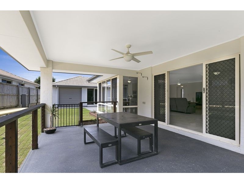 12 Forrest Street, Redland Bay QLD 4165
