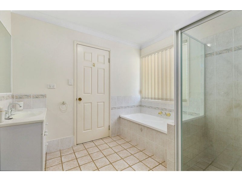 38 School Road, Victoria Point QLD 4165