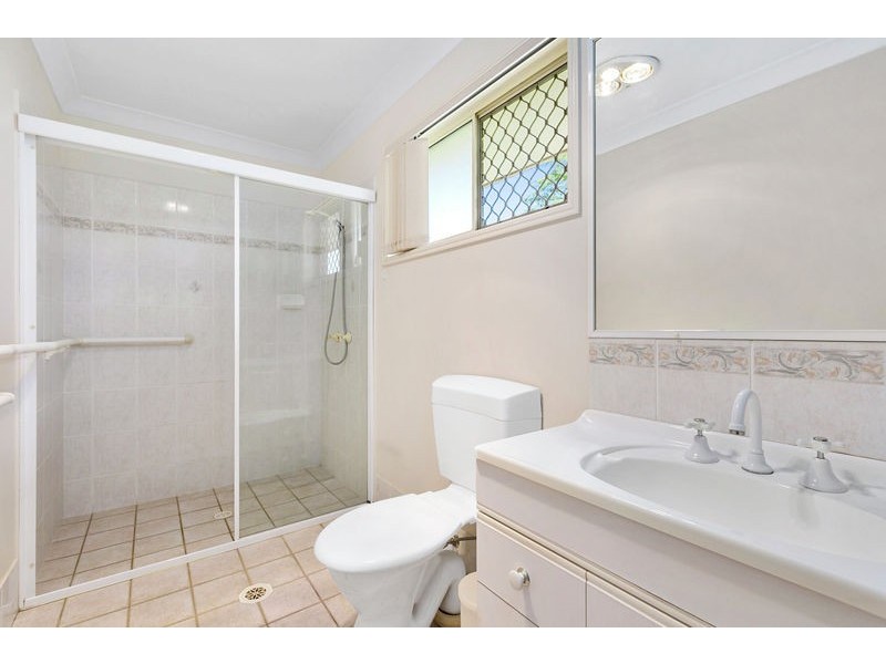 38 School Road, Victoria Point QLD 4165