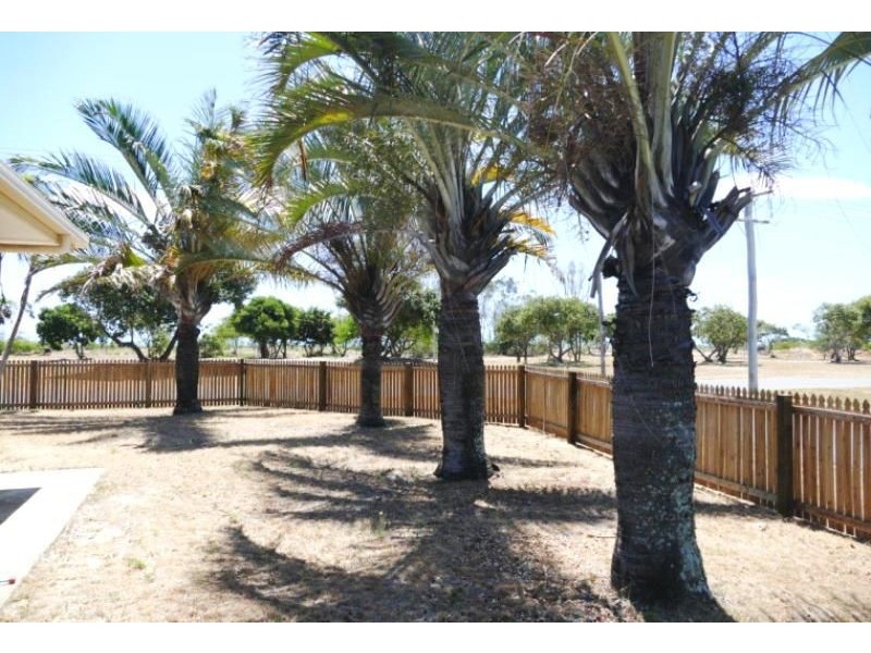 5 Pacific Boulevard, Moore Park Beach QLD 4670