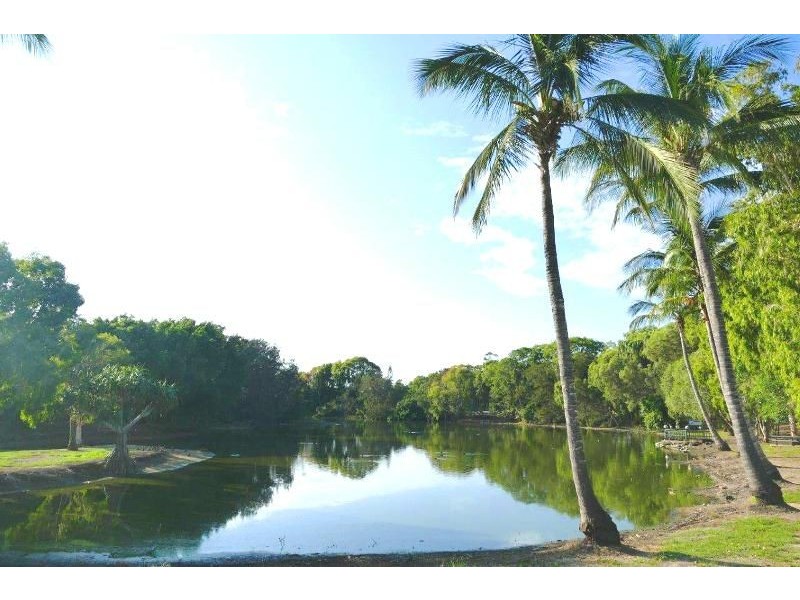 5 Pacific Boulevard, Moore Park Beach QLD 4670