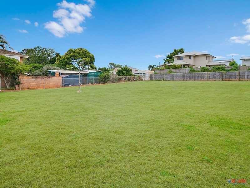 9 Warner Street, Wellington Point QLD 4160