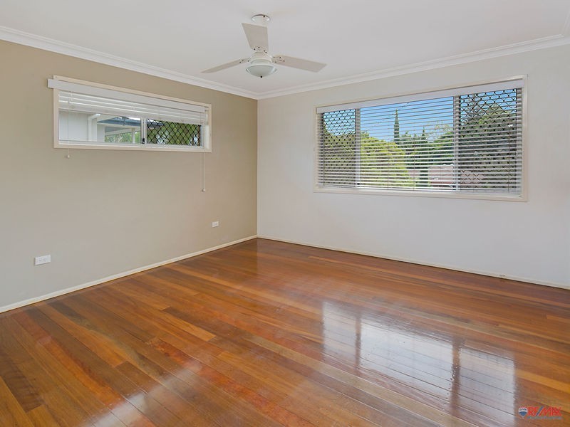 9 Warner Street, Wellington Point QLD 4160
