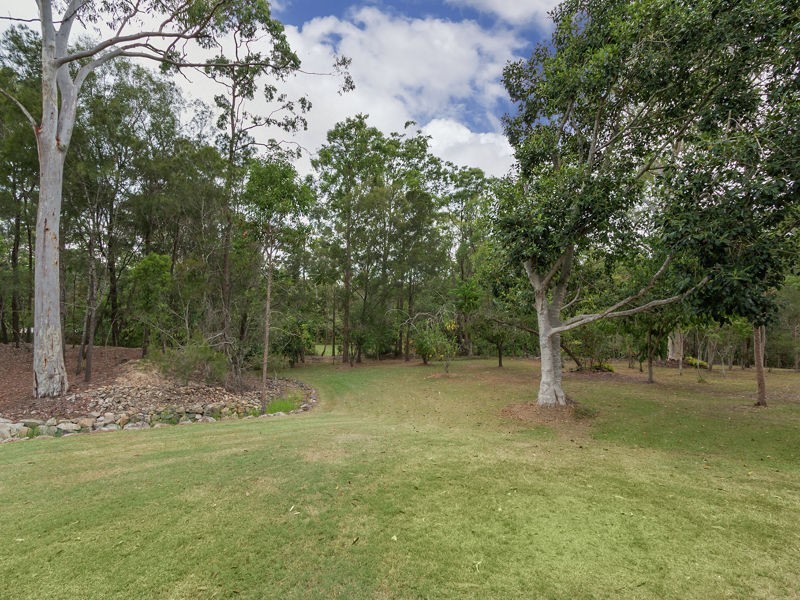 28 Henderson Road, Sheldon QLD 4157