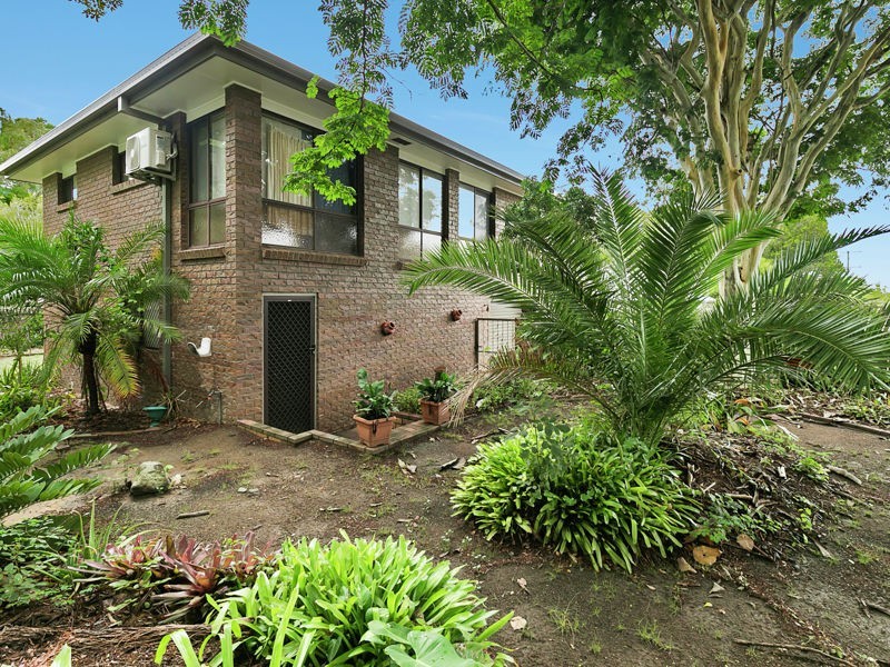8A HOLLY ROAD, Victoria Point QLD 4165