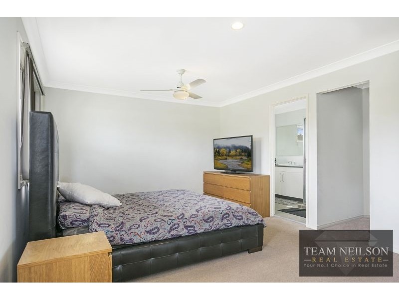 82 Brookvale Drive, Victoria Point QLD 4165