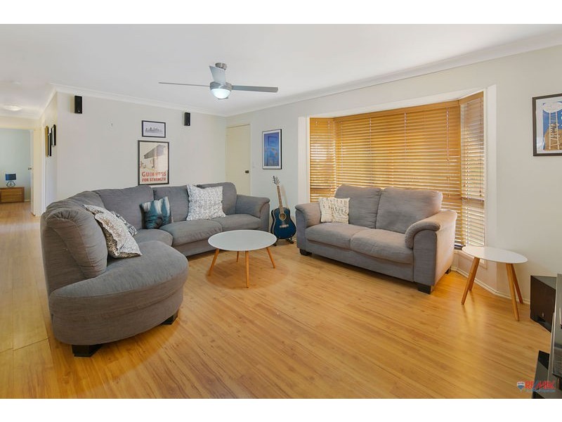 1 Morden Street, Birkdale QLD 4159