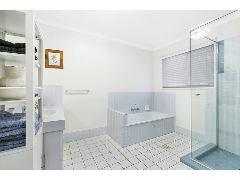 35 Ziegenfusz Road, Thornlands QLD 4164