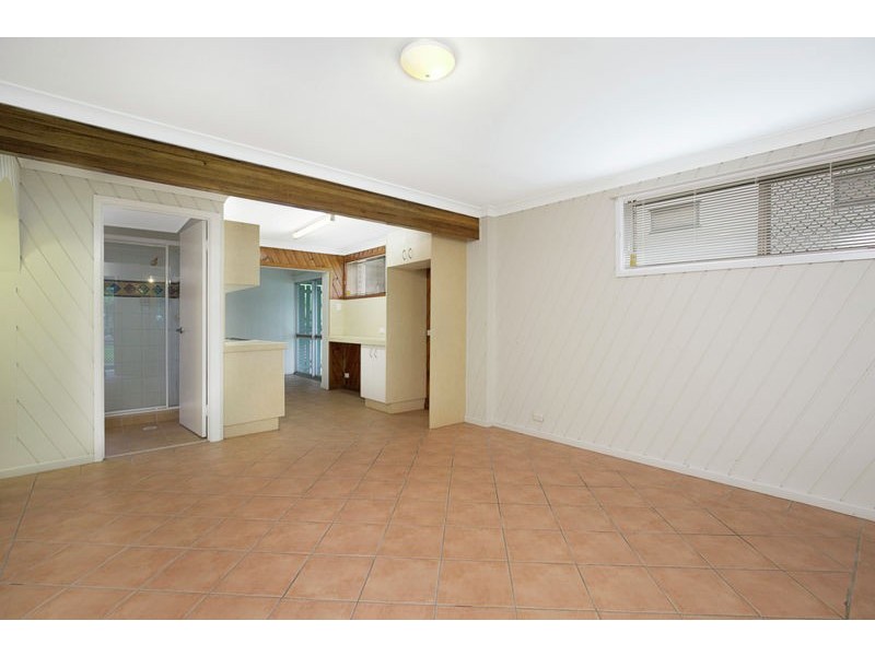 13 Station Street, Wellington Point QLD 4160