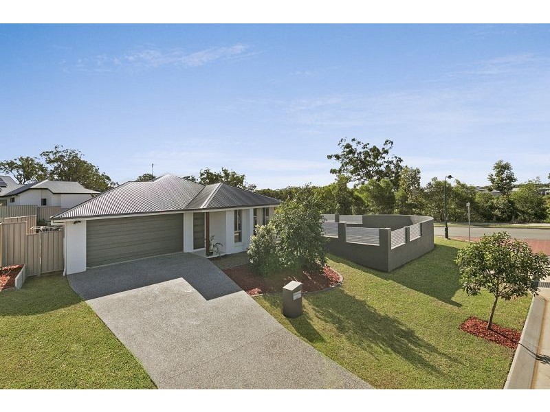 52 Capella Drive, Redland Bay QLD 4165