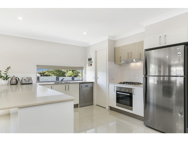 52 Capella Drive, Redland Bay QLD 4165