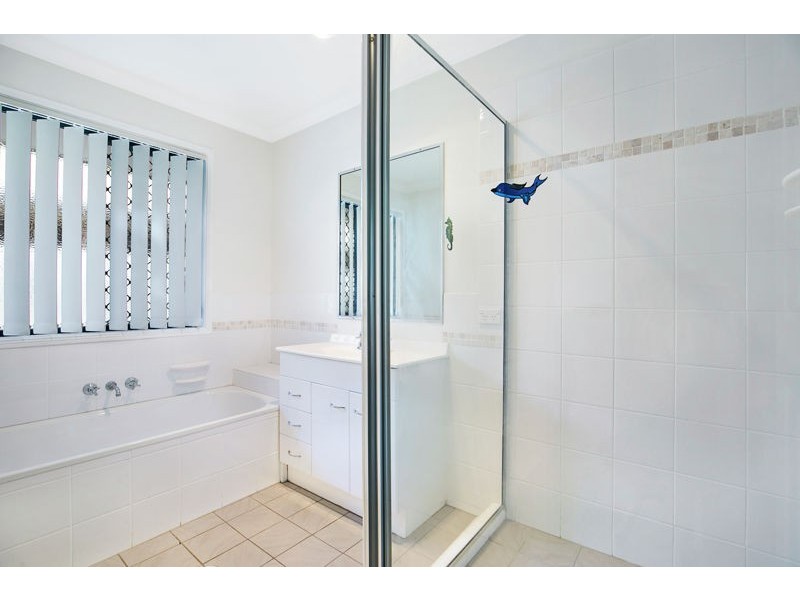 1 Tudar Place, Thornlands QLD 4164