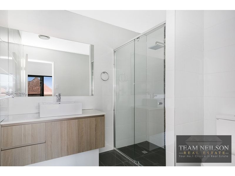 Units 1-9 142 Bay Terrace, Wynnum QLD 4178