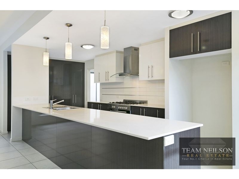 7B Bream Place, Redland Bay QLD 4165