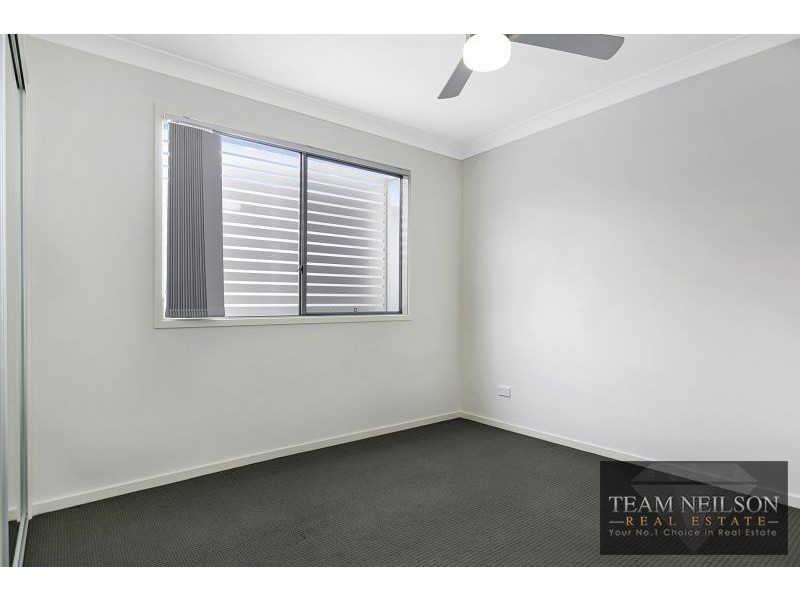7B Bream Place, Redland Bay QLD 4165