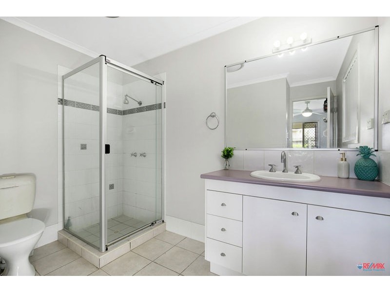 Unit 9 8 Zahner Place, Manly West QLD 4179