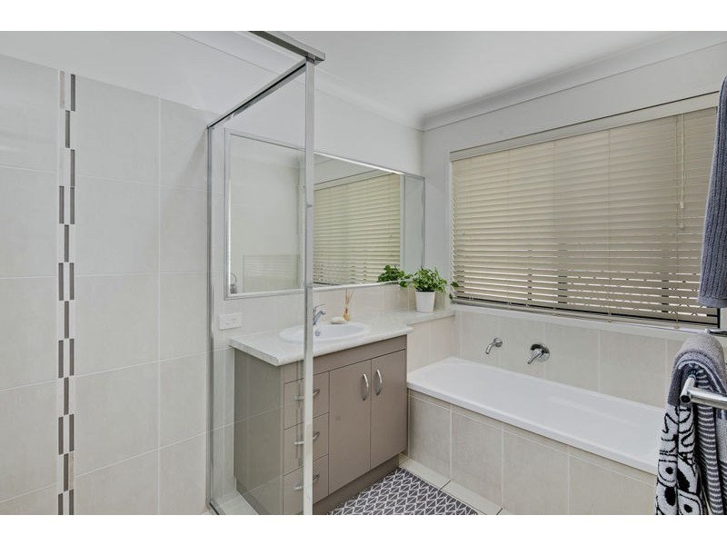 58 Lancaster Circuit, Redland Bay QLD 4165