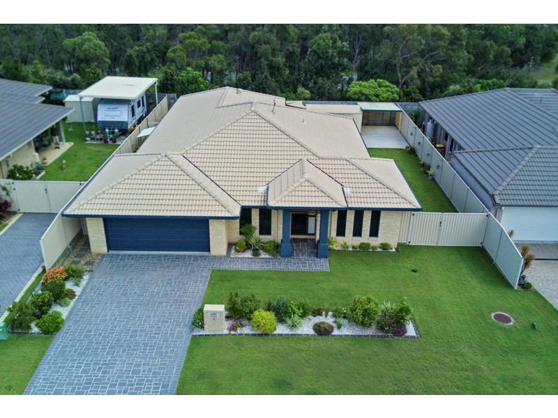 58 Lancaster Circuit, Redland Bay QLD 4165