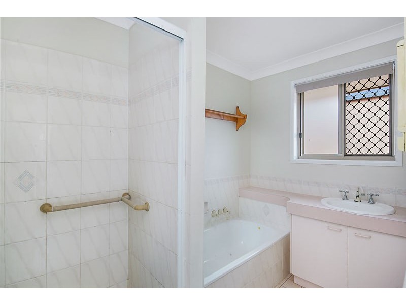 14 Estelle Street, Birkdale QLD 4159