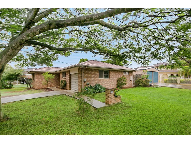 14 Estelle Street, Birkdale QLD 4159