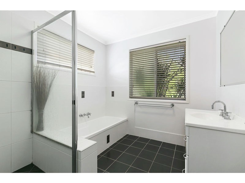 15 Station Street, Wellington Point QLD 4160