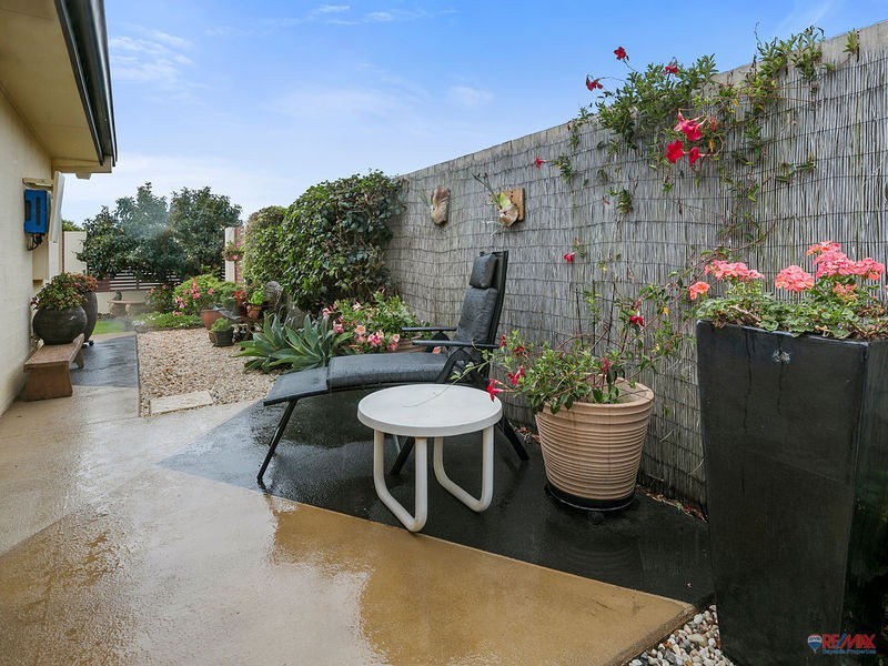 15 Caswell Crescent, Redland Bay QLD 4165