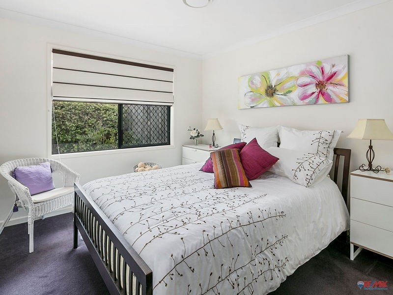 15 Caswell Crescent, Redland Bay QLD 4165