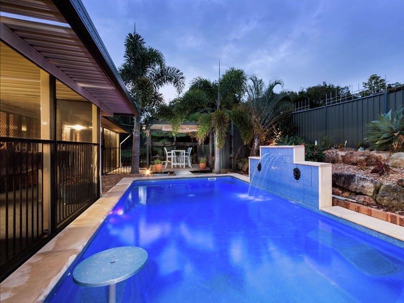 28 Grevillea St, Redland Bay QLD 4165