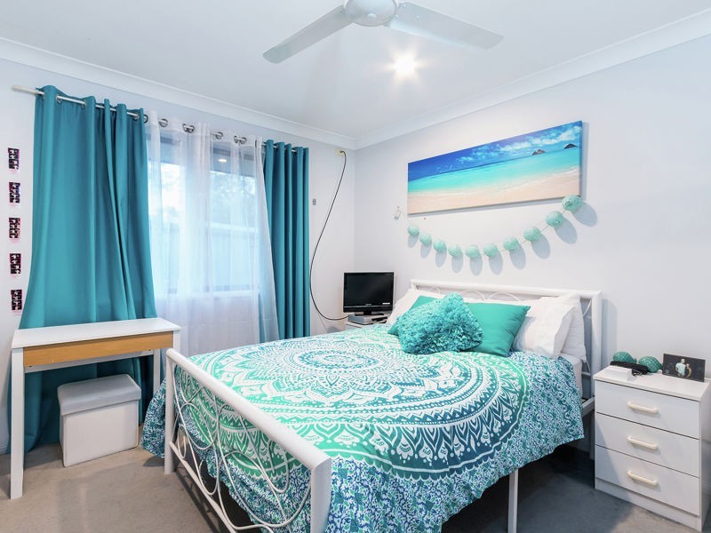 28 Grevillea St, Redland Bay QLD 4165