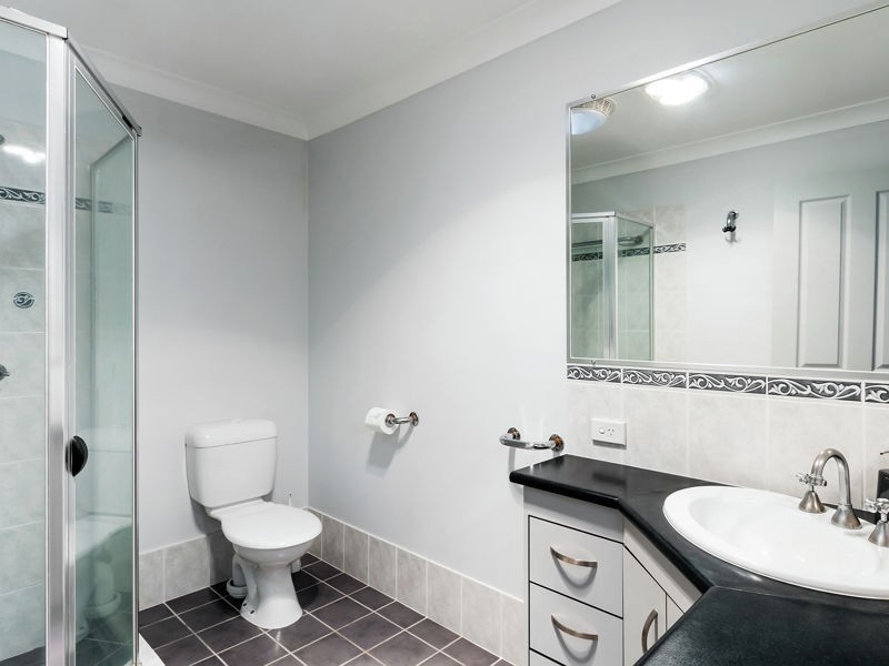 28 Grevillea St, Redland Bay QLD 4165