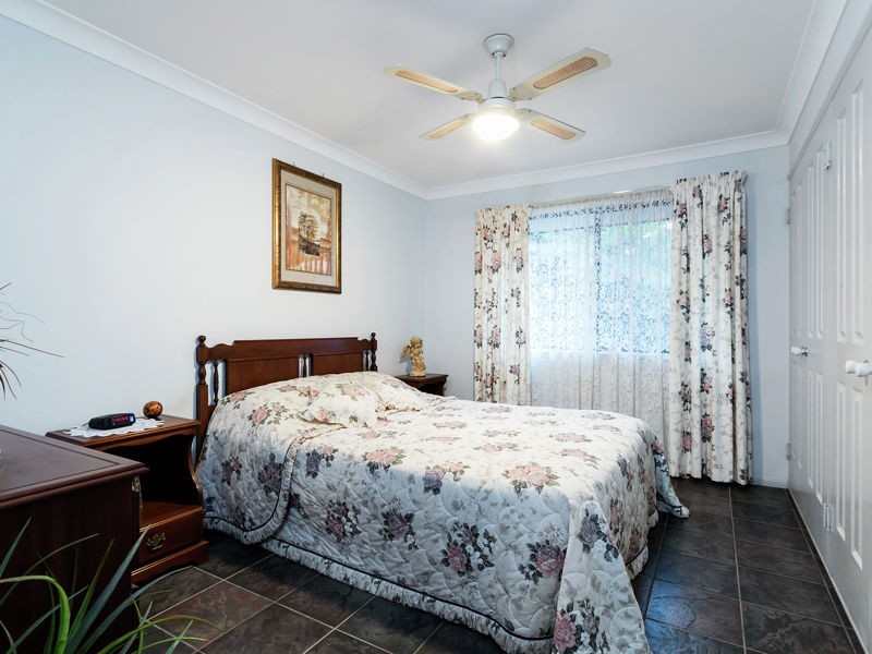 28 Grevillea St, Redland Bay QLD 4165