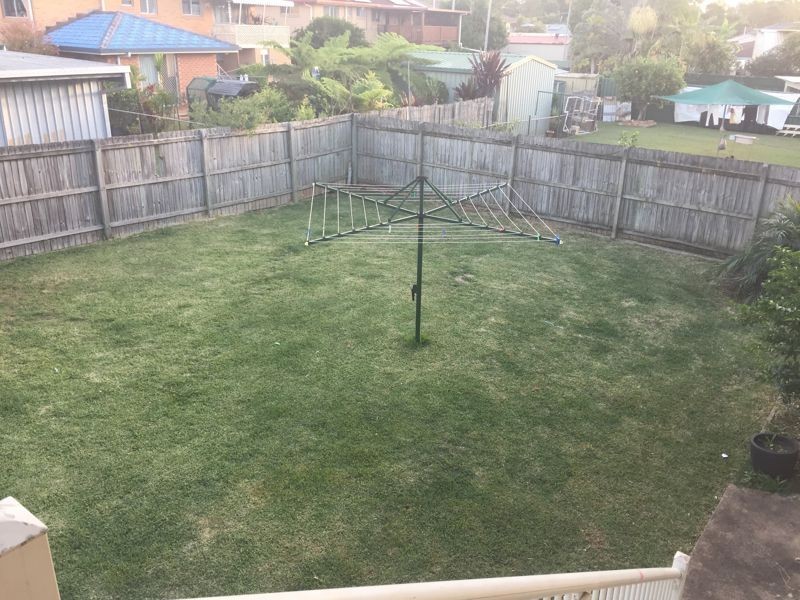 11 Holloway St, Birkdale QLD 4159