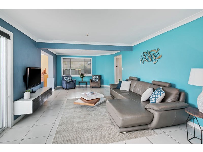 7 Captains Court, Raby Bay QLD 4163