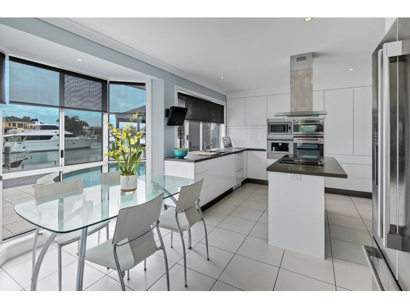 7 Captains Court, Raby Bay QLD 4163