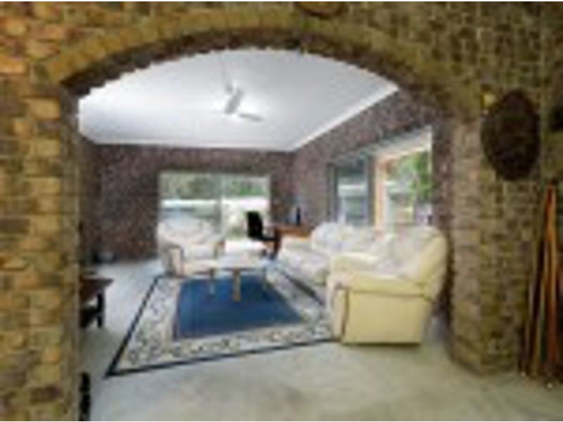 28 Henderson Road, Sheldon QLD 4157