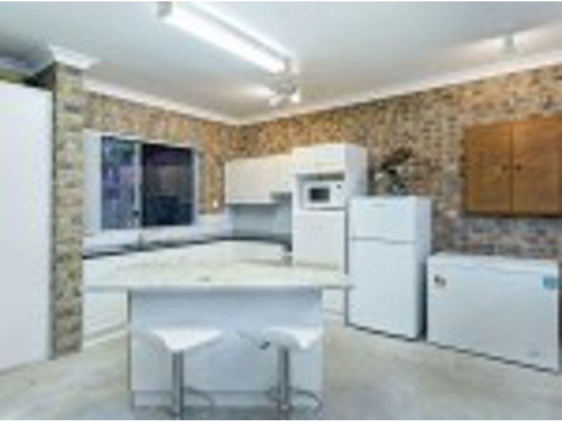 28 Henderson Road, Sheldon QLD 4157