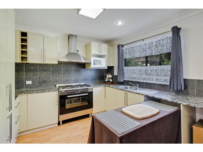 1 Tukkeri St, Macleay Island QLD 4184