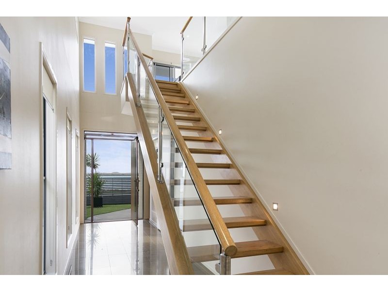 111 Torquay Road, Redland Bay QLD 4165