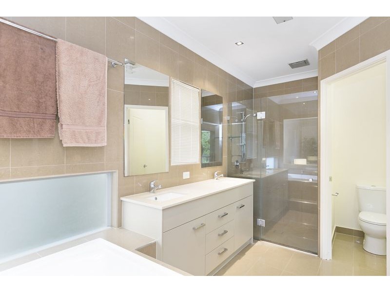 111 Torquay Road, Redland Bay QLD 4165