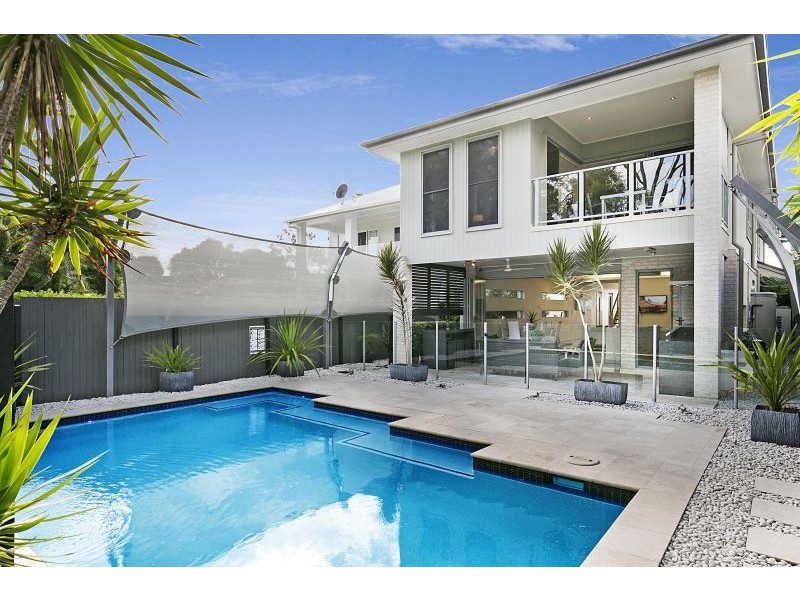 111 Torquay Road, Redland Bay QLD 4165