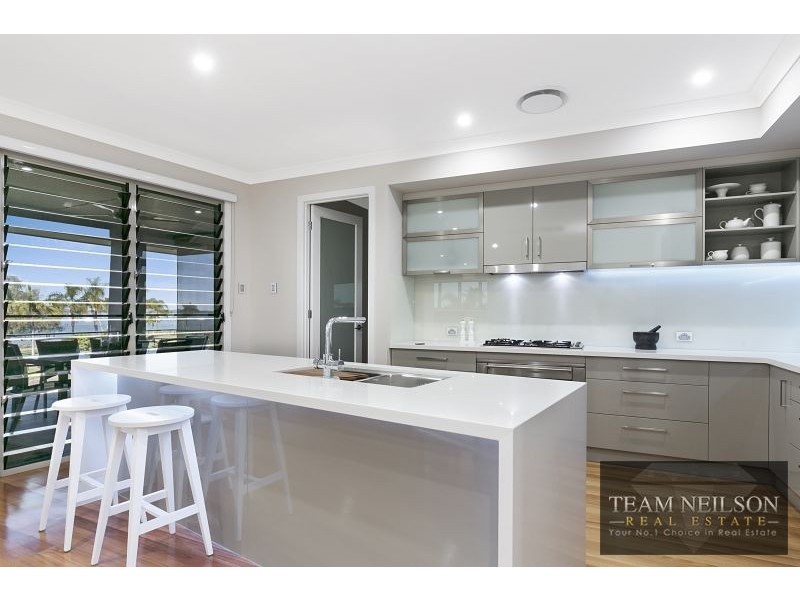 17 Orana Esplanade, Victoria Point QLD 4165