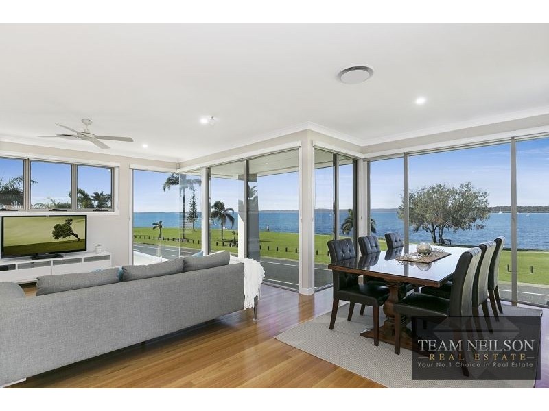 17 Orana Esplanade, Victoria Point QLD 4165