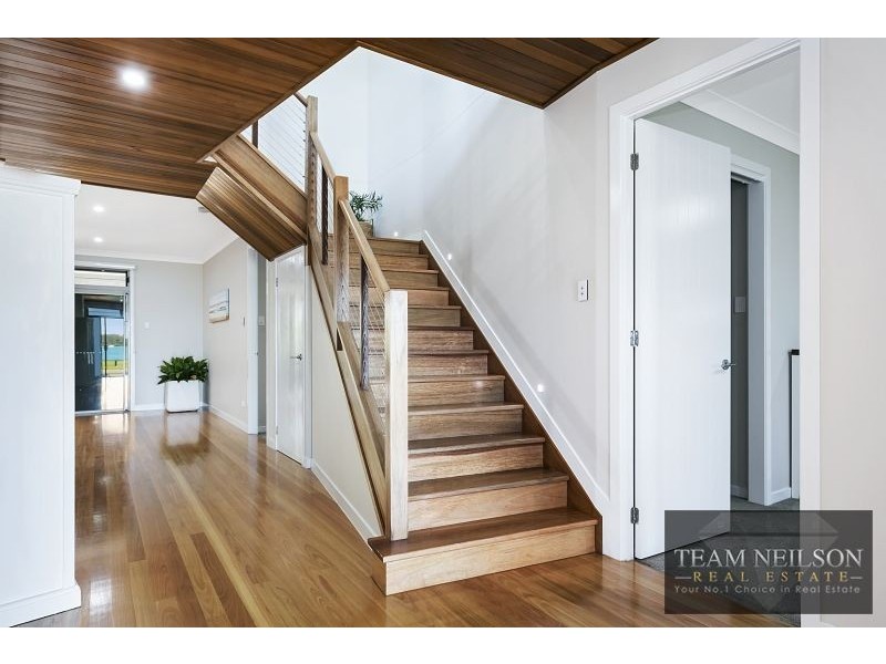 17 Orana Esplanade, Victoria Point QLD 4165